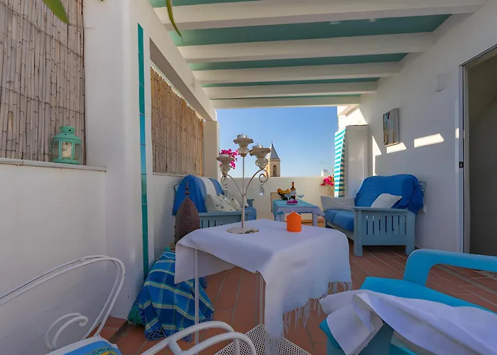 Patios 1 콘일데라프론테라